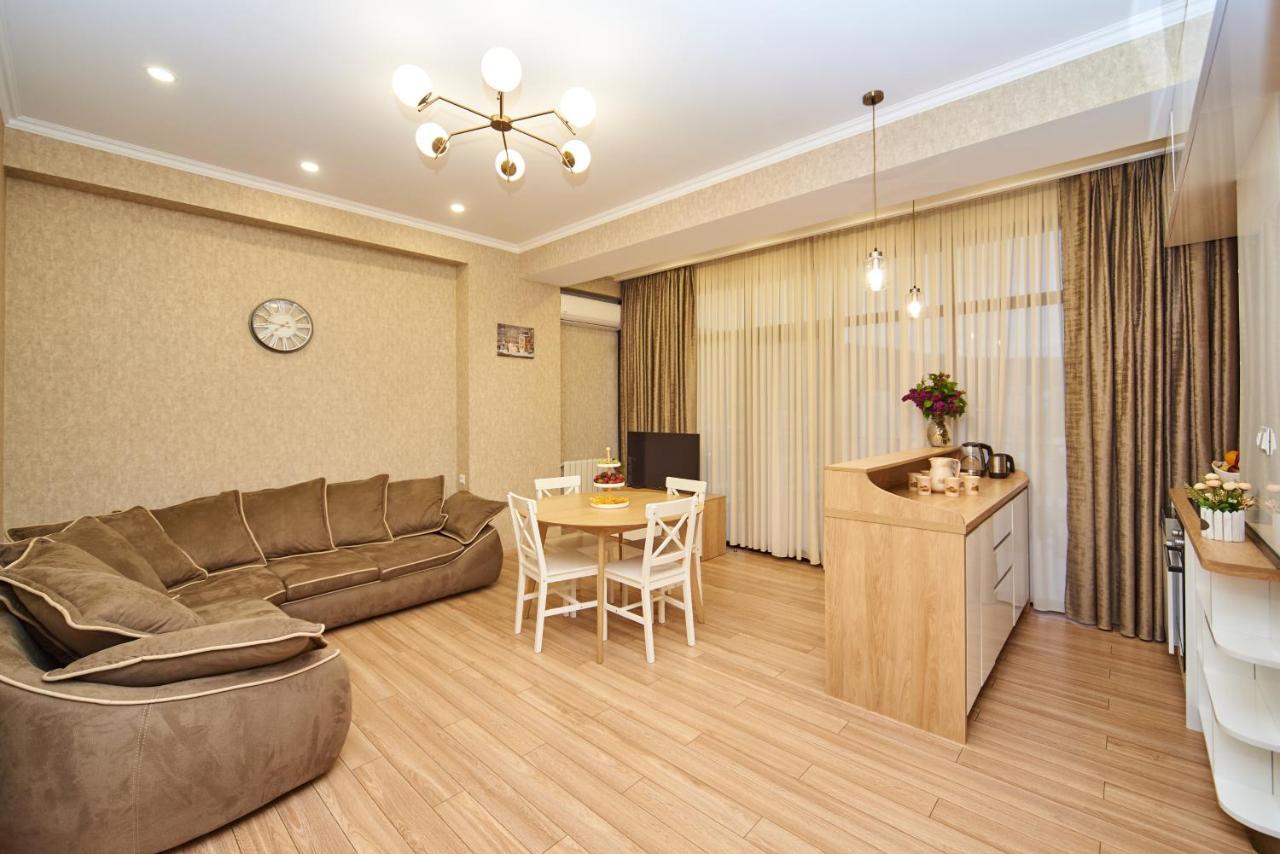 טביליסי Apartment By The River מראה חיצוני תמונה